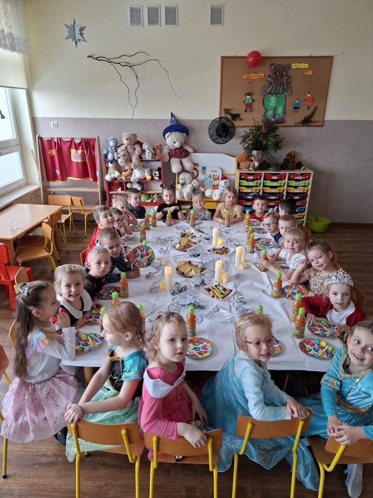 Bal Andrzejkowy w grupie "Wiewiórki".