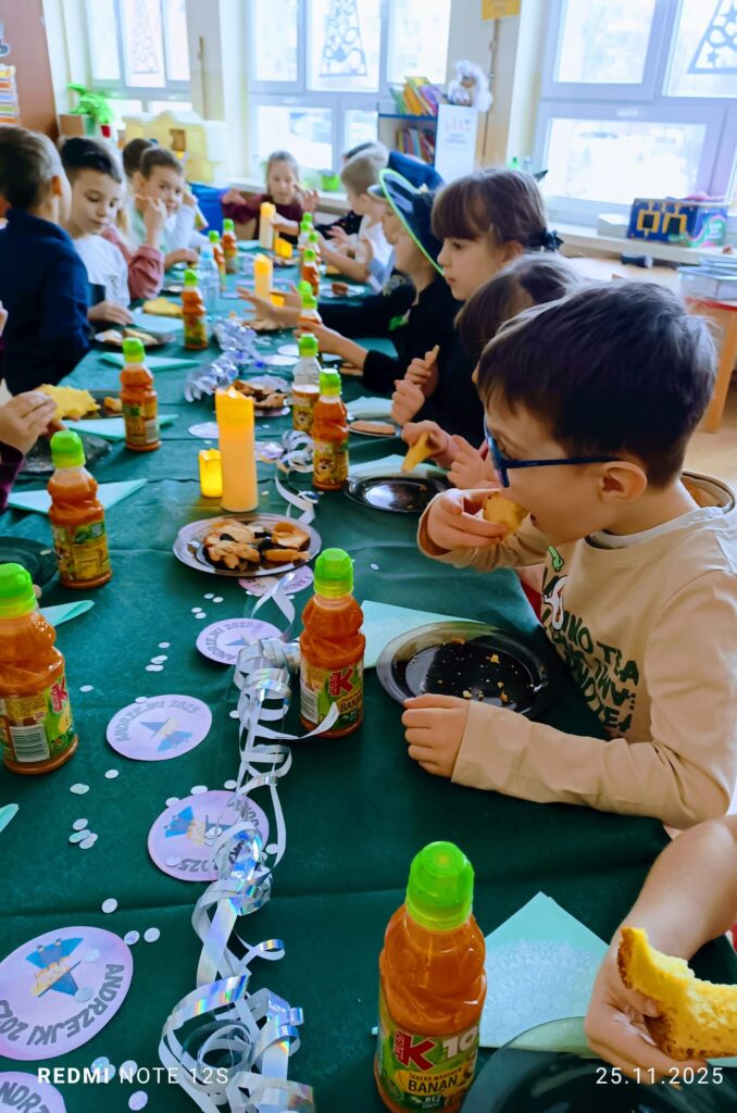 Andrzejki z Pluszowym Misiem w grupie "Motylki".