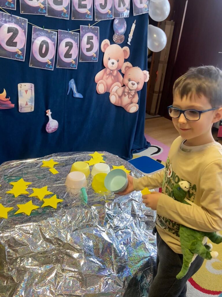 Andrzejki z Pluszowym Misiem w grupie "Motylki".