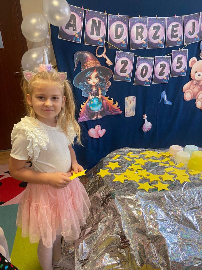 Andrzejki z Pluszowym Misiem w grupie "Motylki".