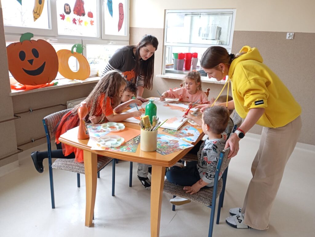 "Dyniowy zawrót głowy"-warsztaty plastyczne.