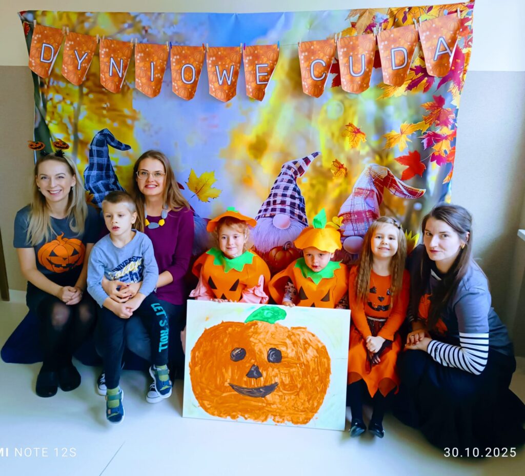 "Dyniowy zawrót głowy"-warsztaty plastyczne.