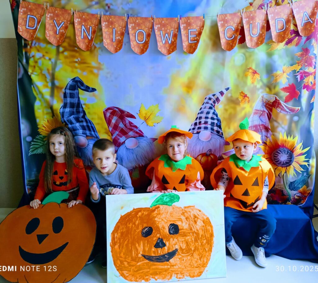 "Dyniowy zawrót głowy"-warsztaty plastyczne.