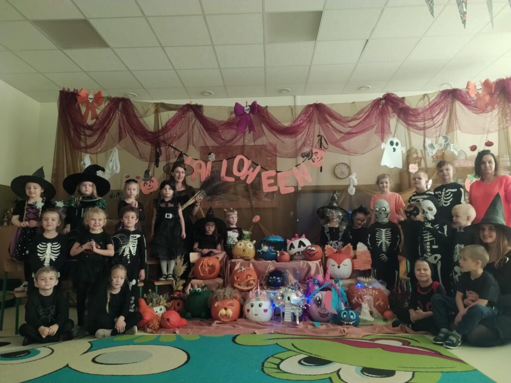 HALLOWEEN - GRUPA ŻYRAFKI 