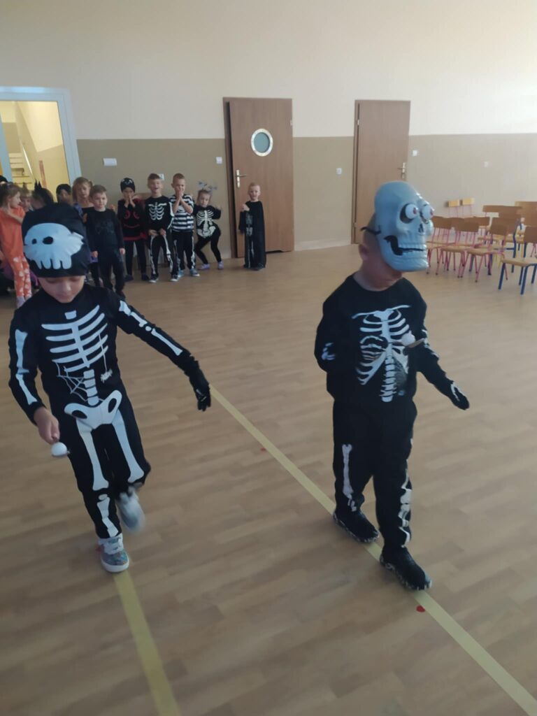 HALLOWEEN - GRUPA ŻYRAFKI 
