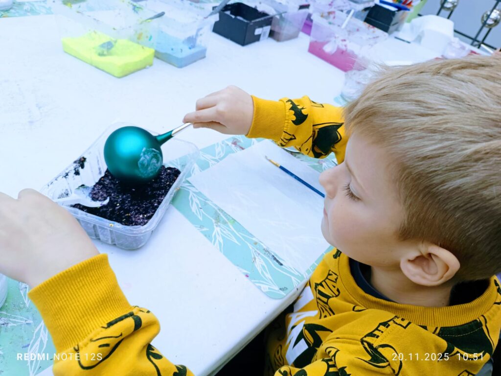 Wycieczka do Fabryki Bombek w Staszowie. Grupa "Motylki".