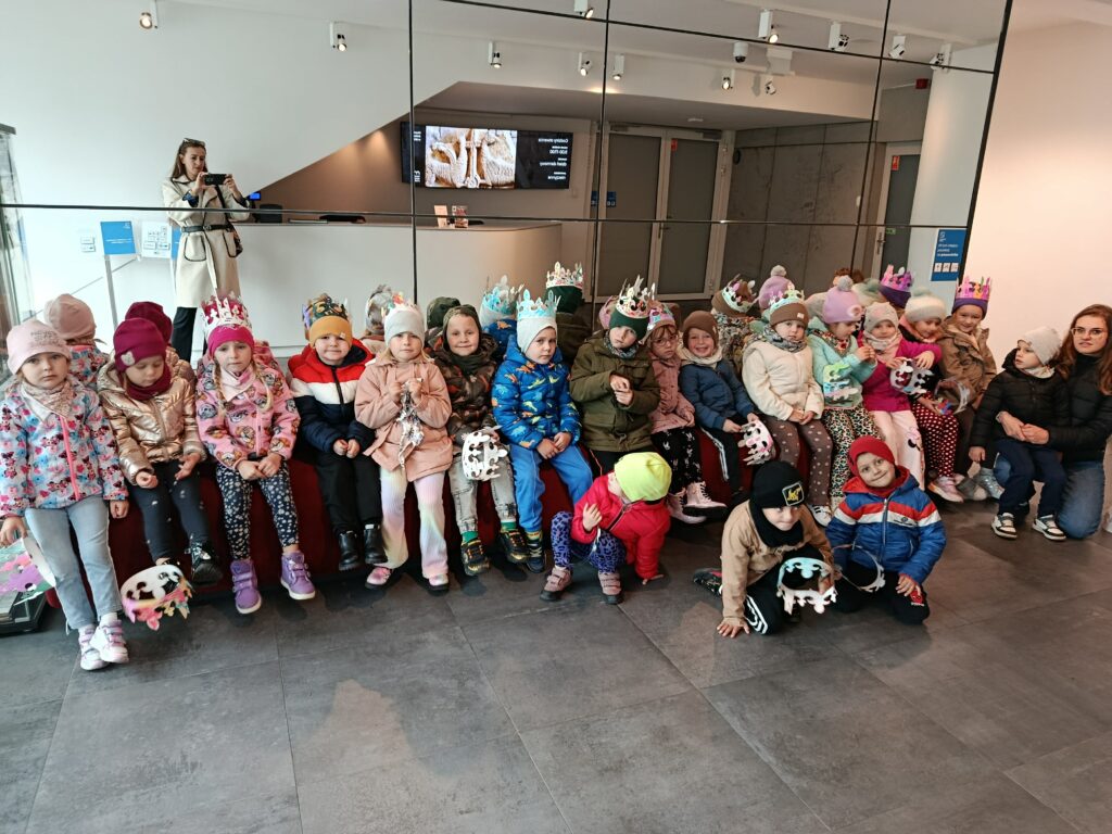 WYCIECZKA DO MUZEUM ARCHEOLOGICZNEGO W WIŚLICY  - GRUPA ŻYRAFKI 