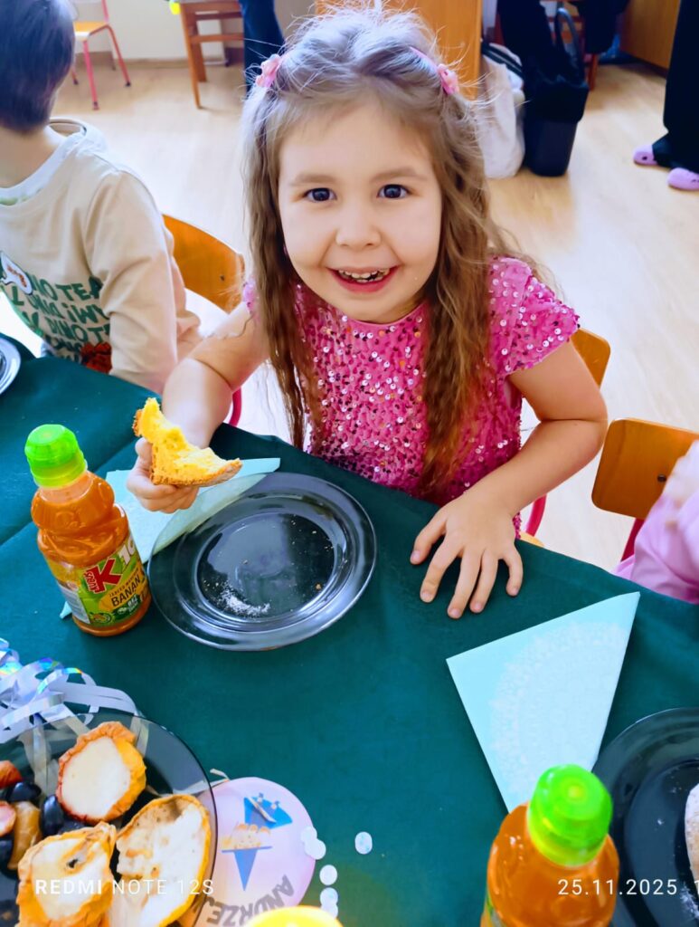 Andrzejki z Pluszowym Misiem w grupie "Motylki".