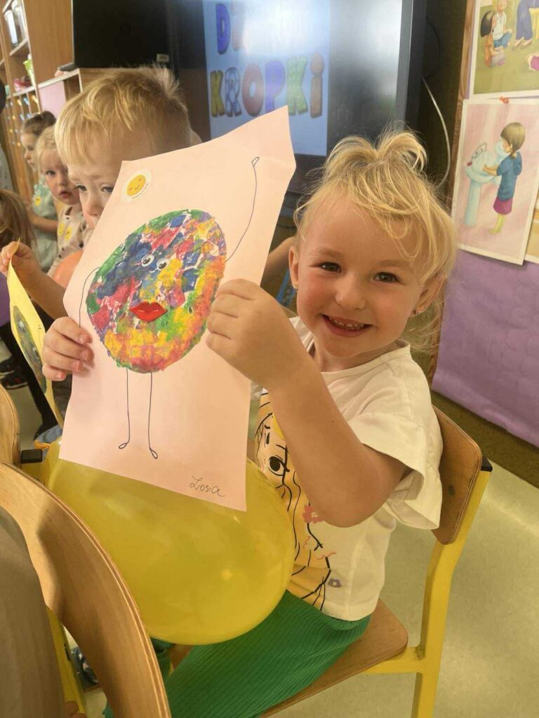 ''Dzień Kropki" grupa "Sówki"