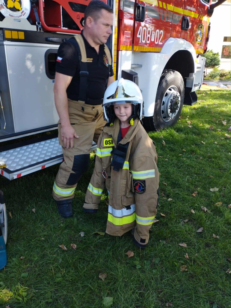 WIZYTA STRAŻAKÓW - GRUPA PAPUŻKI 