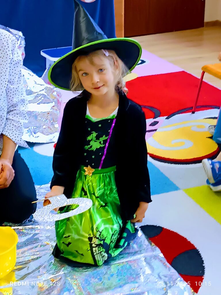 Andrzejki z Pluszowym Misiem w grupie "Motylki".