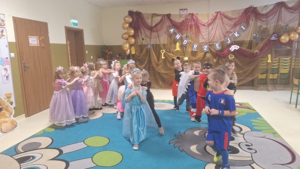 ANDRZEJKI- GRUPA ŻYRAFKI