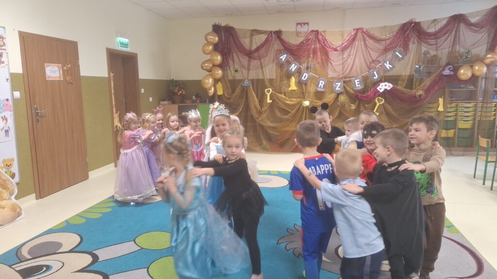 ANDRZEJKI- GRUPA ŻYRAFKI