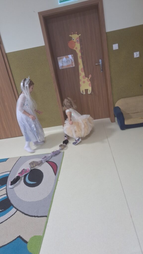 ANDRZEJKI- GRUPA ŻYRAFKI