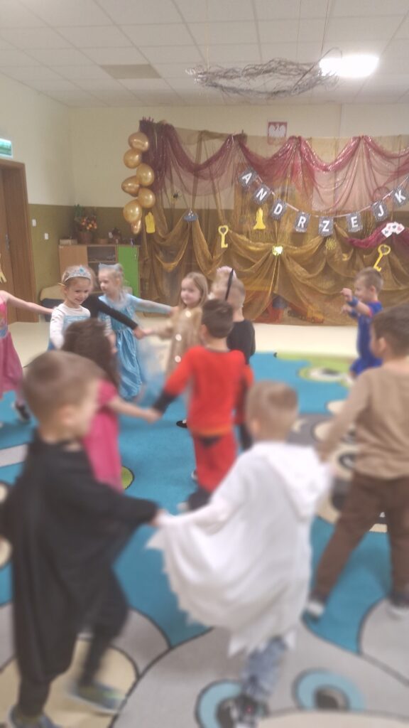 ANDRZEJKI- GRUPA ŻYRAFKI