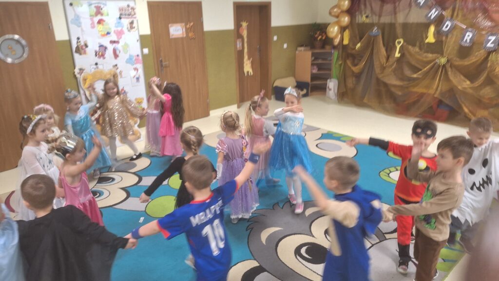 ANDRZEJKI- GRUPA ŻYRAFKI