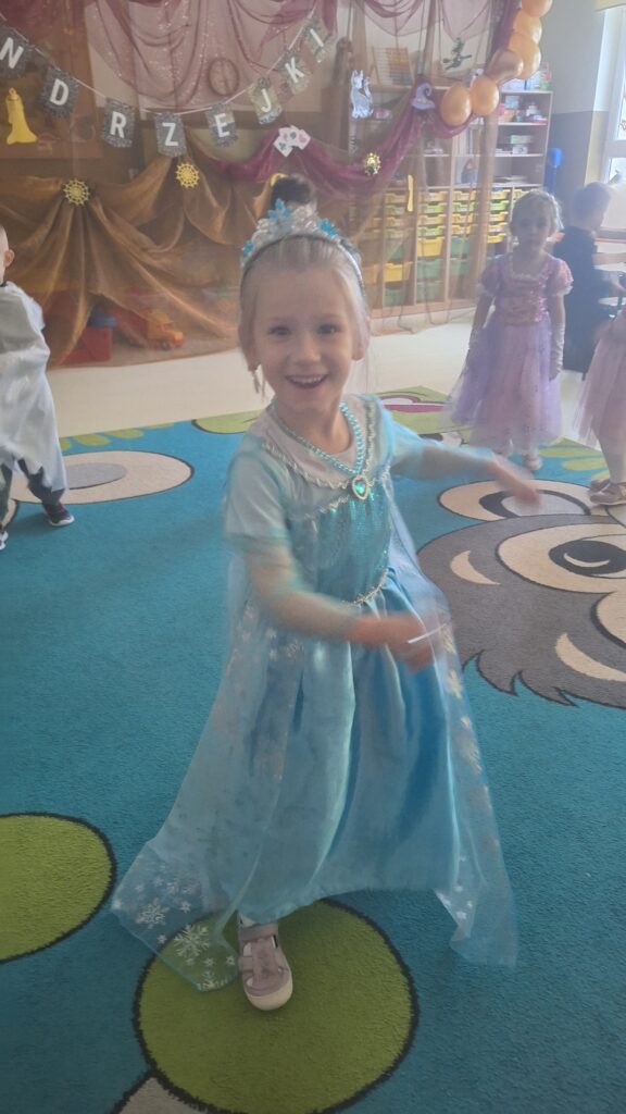 ANDRZEJKI- GRUPA ŻYRAFKI