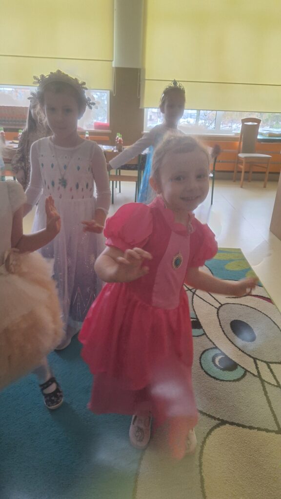 ANDRZEJKI- GRUPA ŻYRAFKI