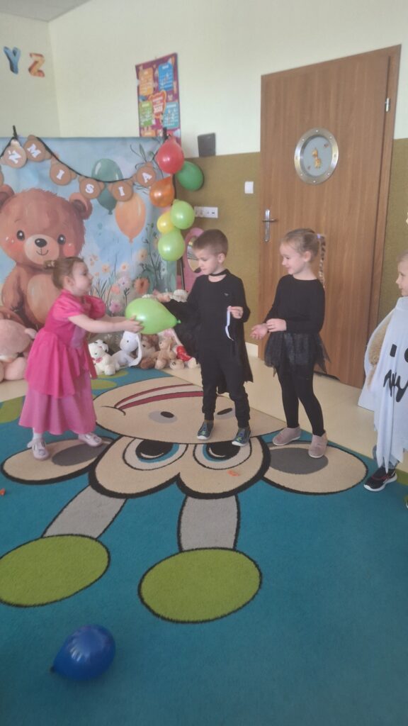 ANDRZEJKI- GRUPA ŻYRAFKI