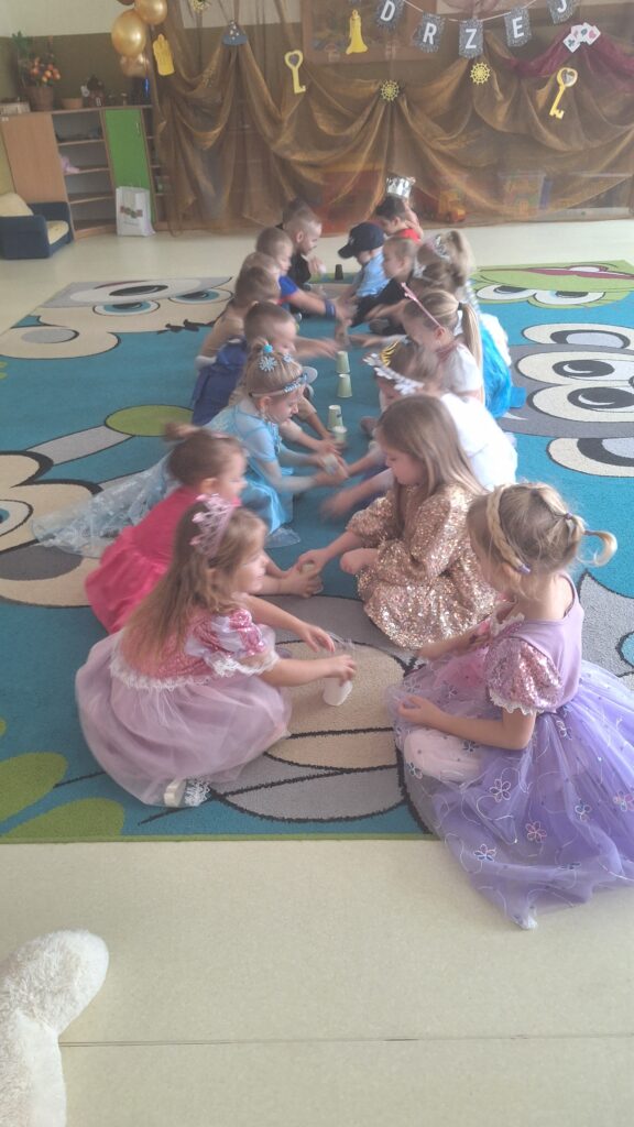 ANDRZEJKI- GRUPA ŻYRAFKI