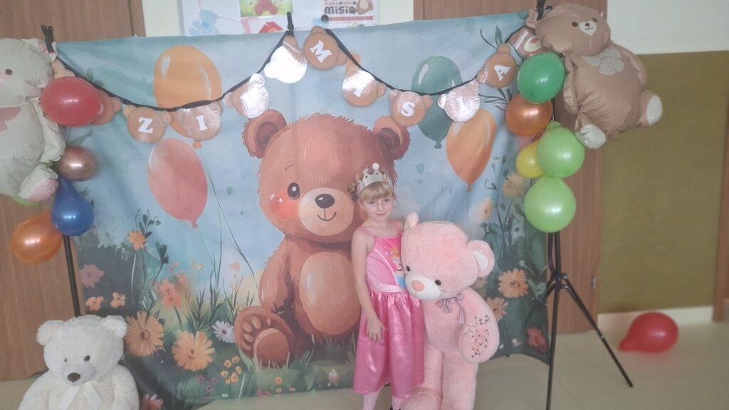 DZIEŃ PLUSZOWEGO MISIA - GRUPA ŻYRAFKI 