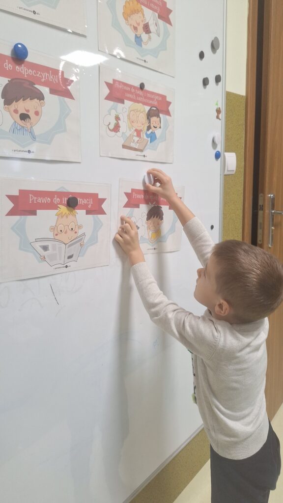 MIĘDZYNARODOWY DZIEŃ PRAW DZIECKA - GRUPA ŻYRAFKI 