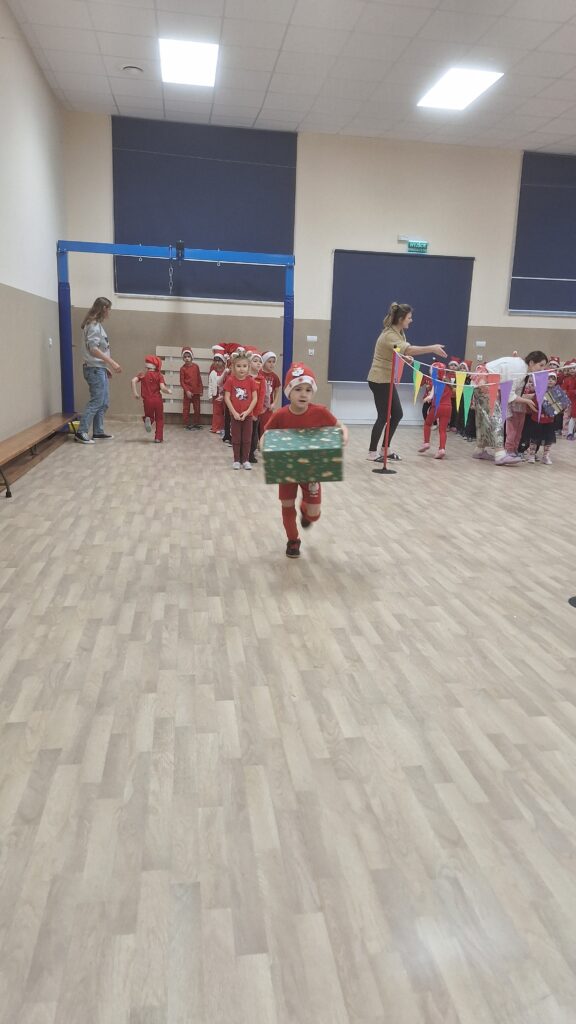 BIEG MIKOŁAJÓW - GRUPA ŻYRAFKI 