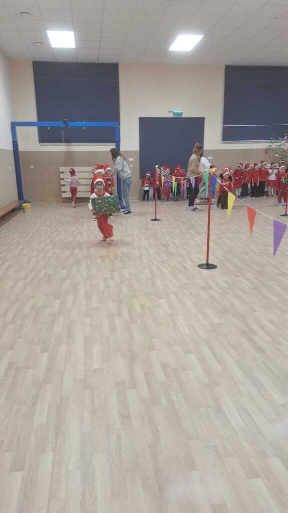 BIEG MIKOŁAJÓW - GRUPA ŻYRAFKI 