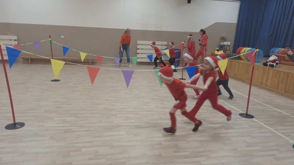 BIEG MIKOŁAJÓW - GRUPA ŻYRAFKI 