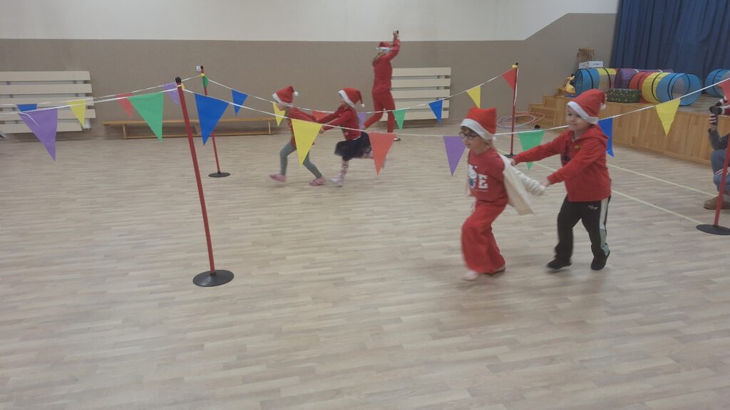 BIEG MIKOŁAJÓW - GRUPA ŻYRAFKI 