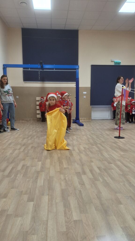 BIEG MIKOŁAJÓW - GRUPA ŻYRAFKI 