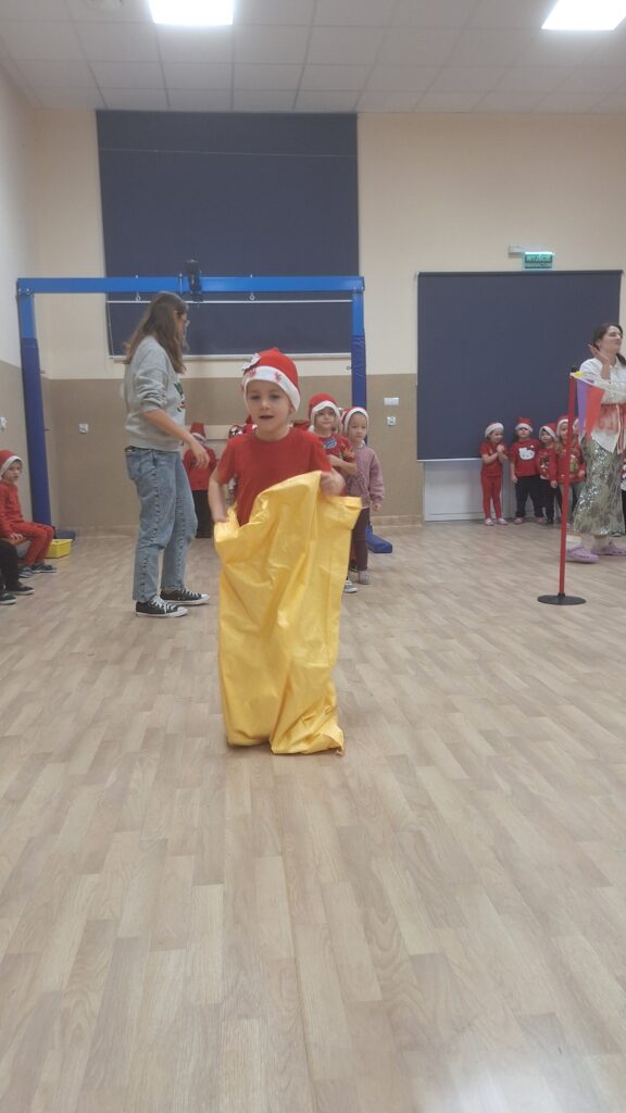 BIEG MIKOŁAJÓW - GRUPA ŻYRAFKI 