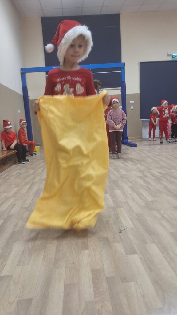 BIEG MIKOŁAJÓW - GRUPA ŻYRAFKI 