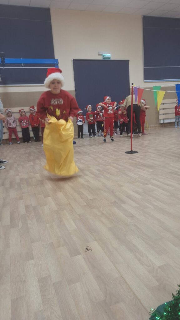 BIEG MIKOŁAJÓW - GRUPA ŻYRAFKI 