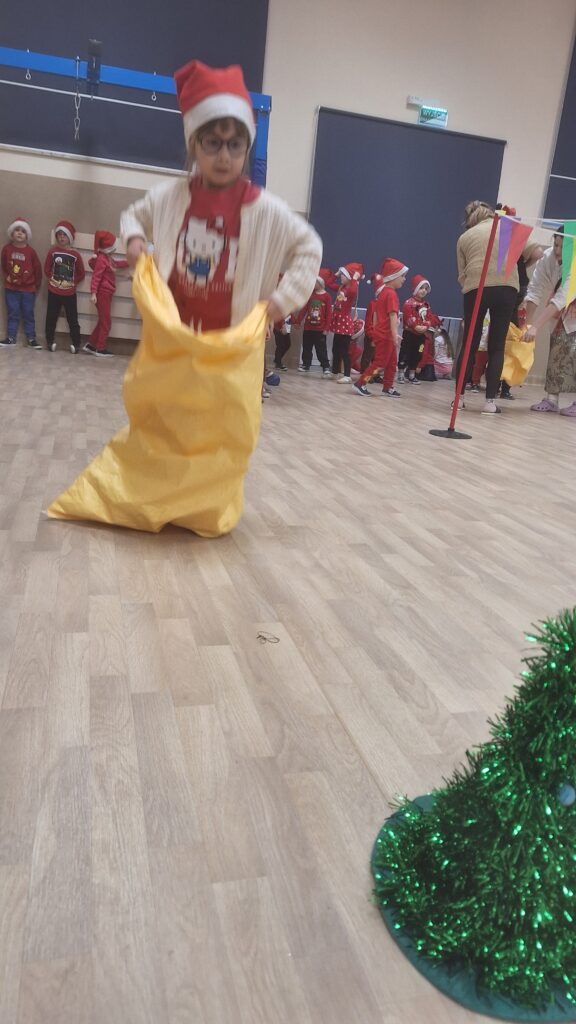 BIEG MIKOŁAJÓW - GRUPA ŻYRAFKI 