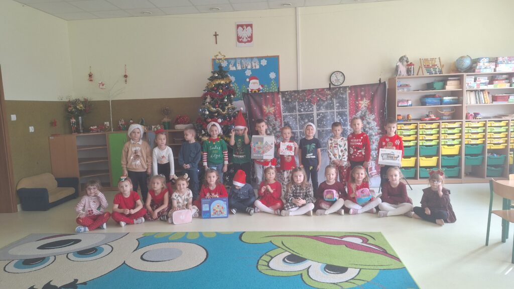 SPOTKANIE ZE ŚWIĘTYM MIKOŁAJEM - GRUPA  ŻYRAFKI