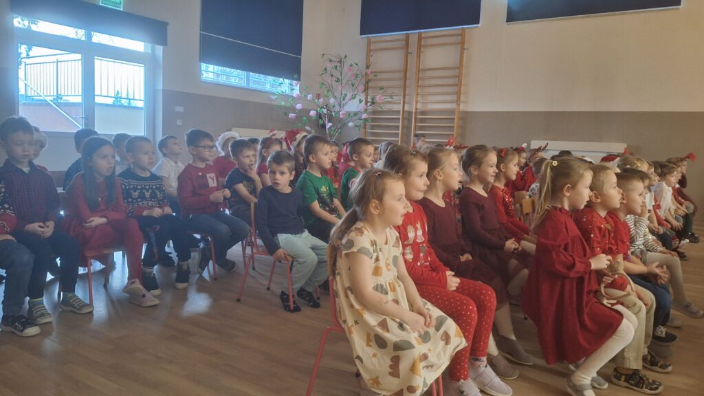 SPOTKANIE ZE ŚWIĘTYM MIKOŁAJEM - GRUPA  ŻYRAFKI