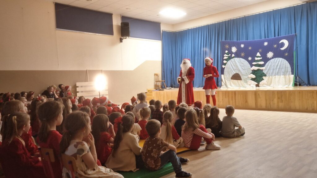 SPOTKANIE ZE ŚWIĘTYM MIKOŁAJEM - GRUPA  ŻYRAFKI