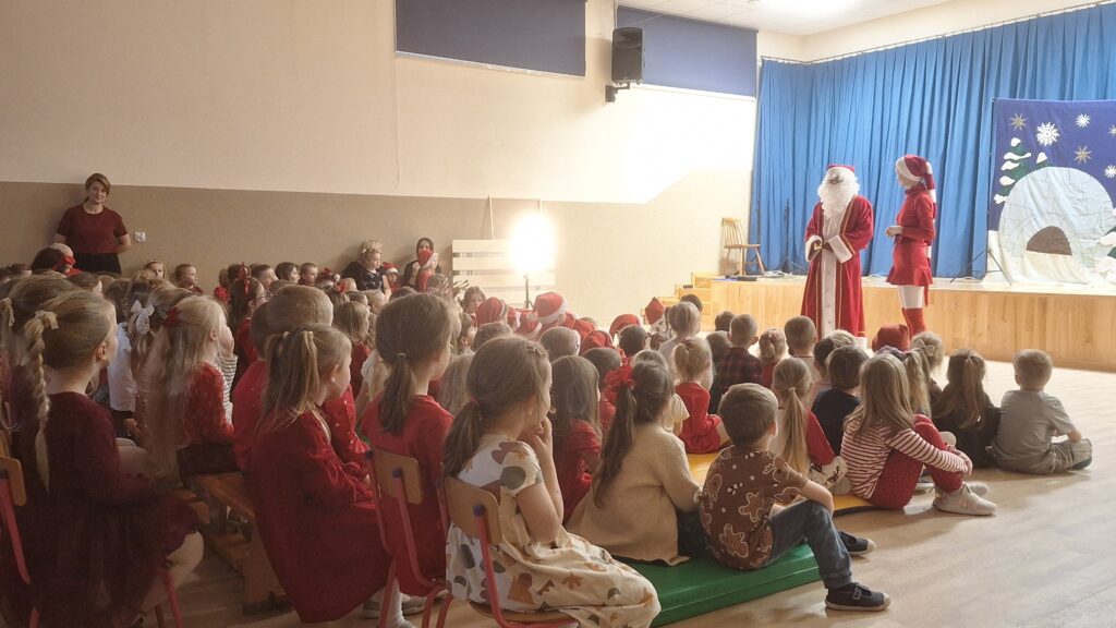 SPOTKANIE ZE ŚWIĘTYM MIKOŁAJEM - GRUPA  ŻYRAFKI