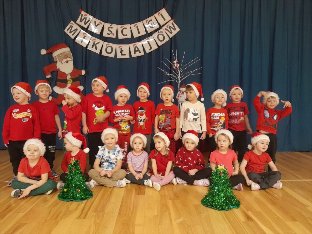 WYŚCIGI MIKOŁAJÓW