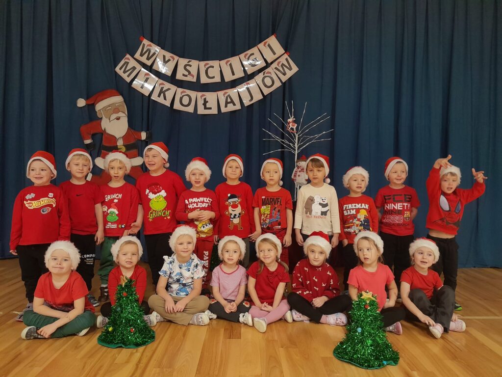 WYŚCIGI MIKOŁAJÓW