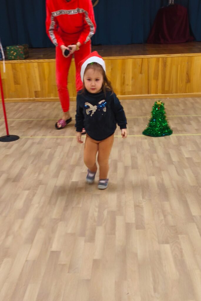 WYŚCIGI MIKOŁAJÓW