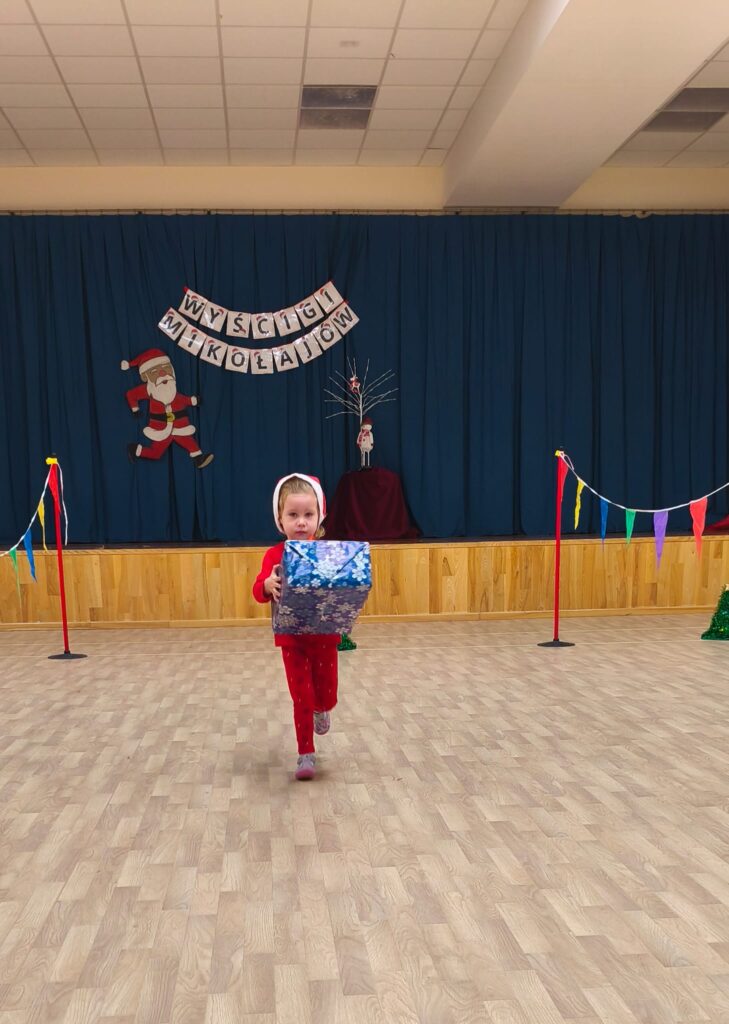 WYŚCIGI MIKOŁAJÓW