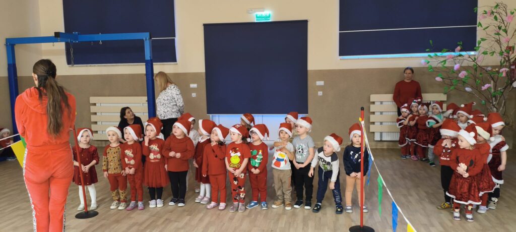 WYŚCIGI MIKOŁAJÓW