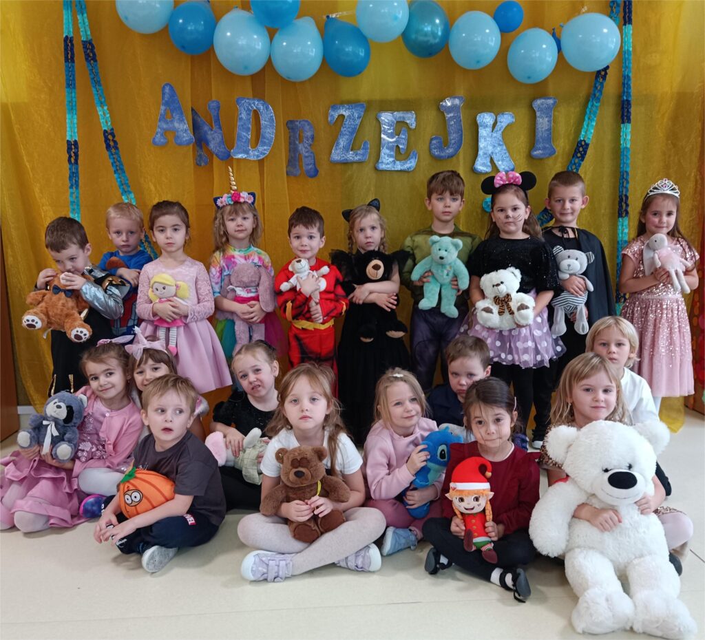 ANDRZEJKI Z PLUSZOWYM MISIEM GRUPA TYGRYSKI 