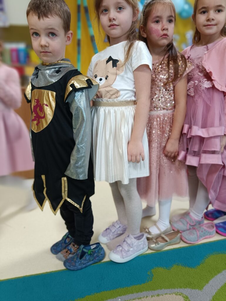 ANDRZEJKI Z PLUSZOWYM MISIEM GRUPA TYGRYSKI 