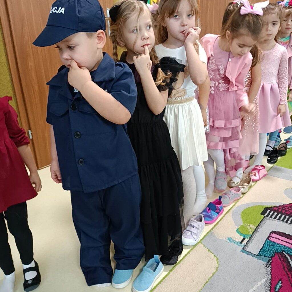 ANDRZEJKI Z PLUSZOWYM MISIEM GRUPA TYGRYSKI 