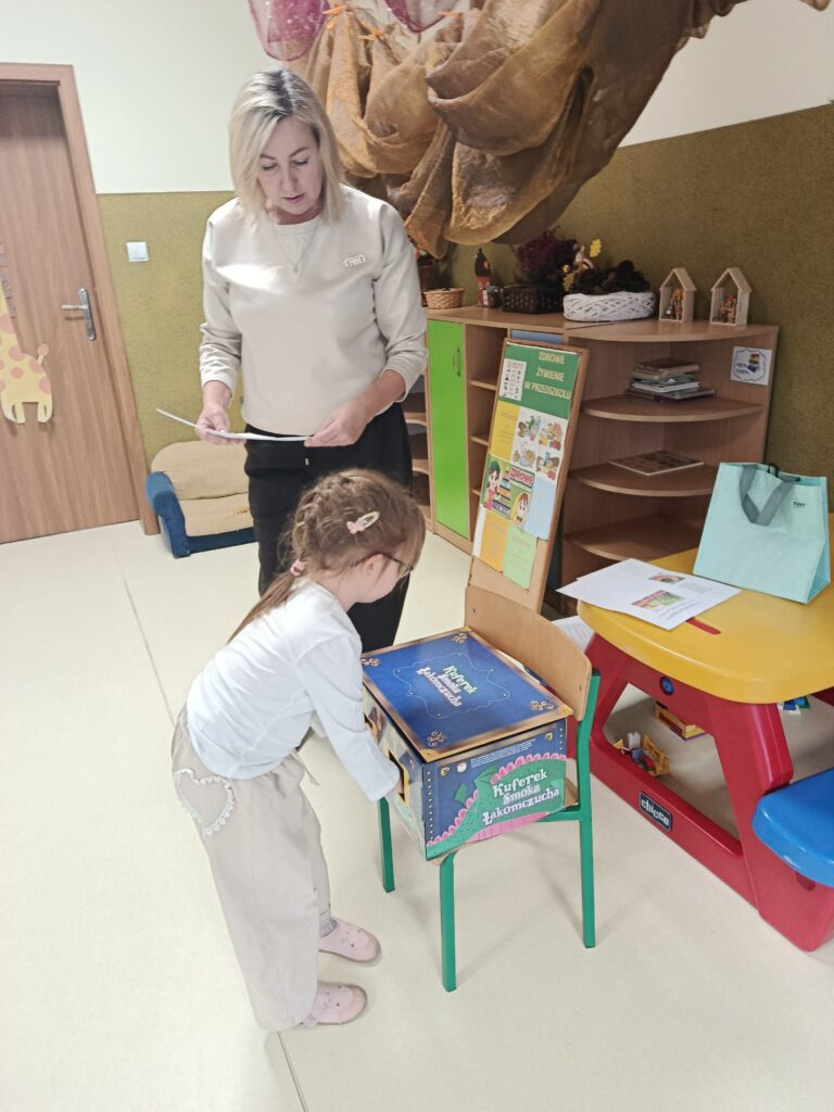 JUŻ WIEMY JAK ZDROWO SIĘ ODŻYWIAĆ! - GRUPA ŻYRAFKI