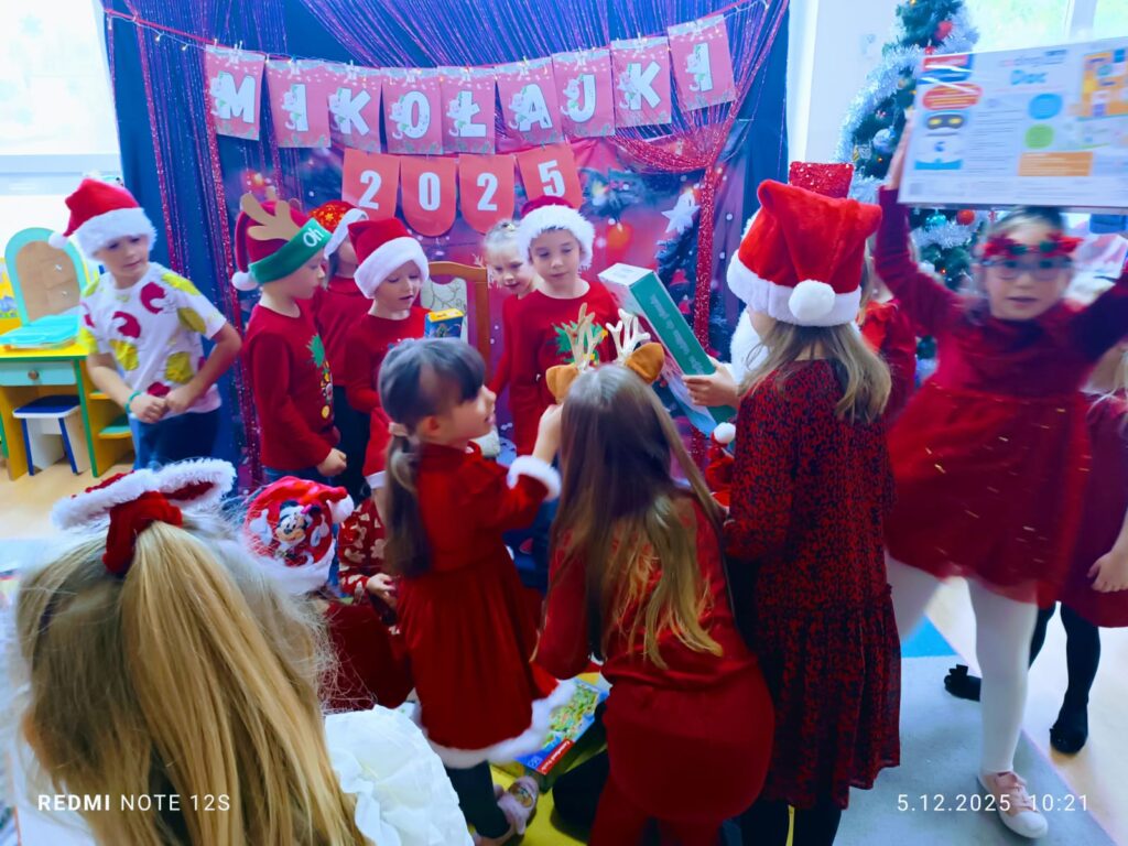 Mikołajki w grupie "Motylki".