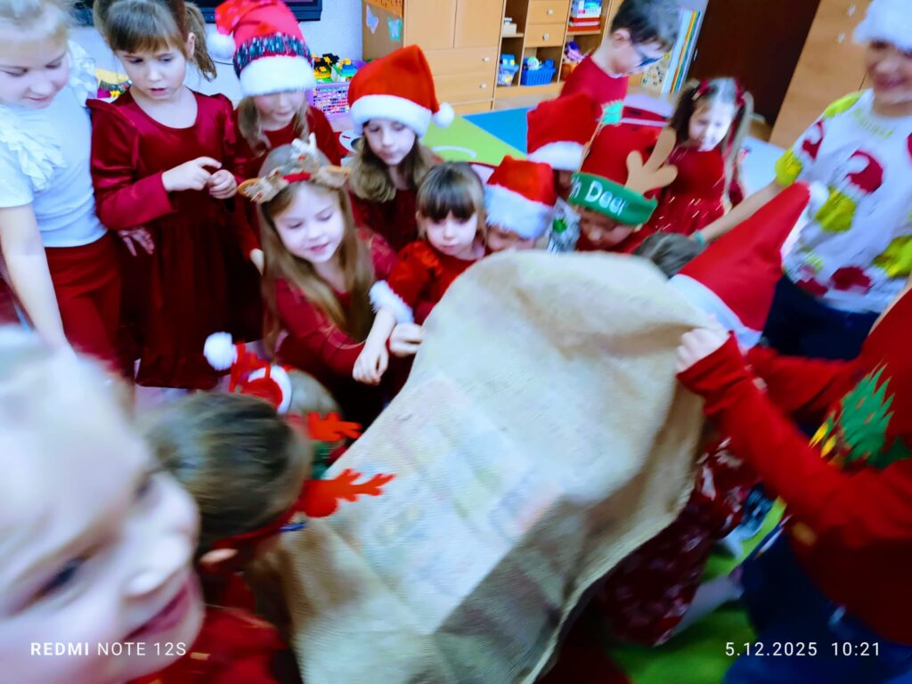 Mikołajki w grupie "Motylki".